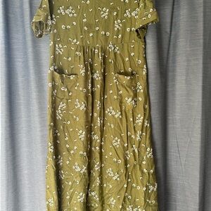 Chic Olive Floral Maxi Dress